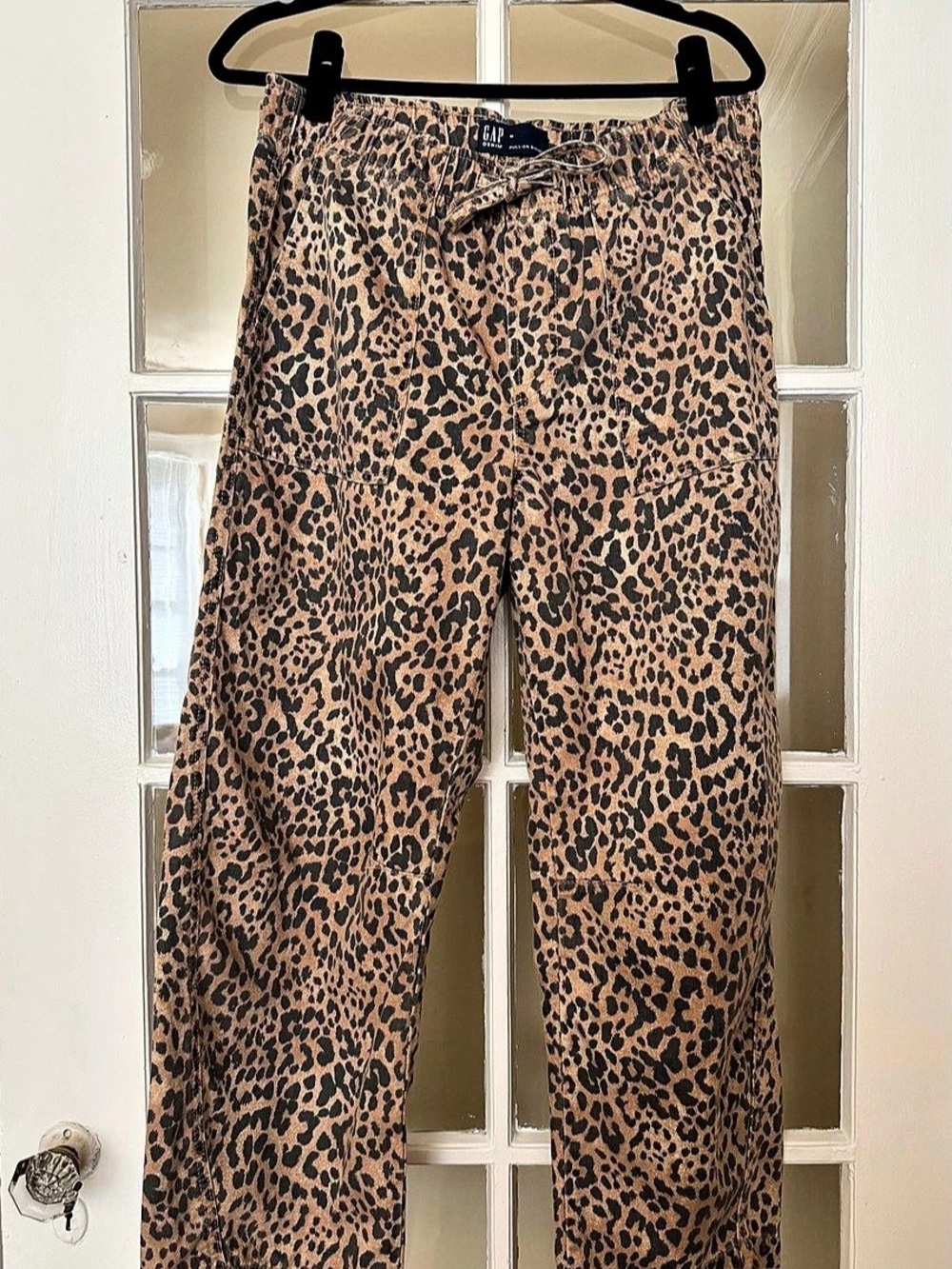 Gap Mid-Rise Pull-On Barrel Jeans Leopard Print